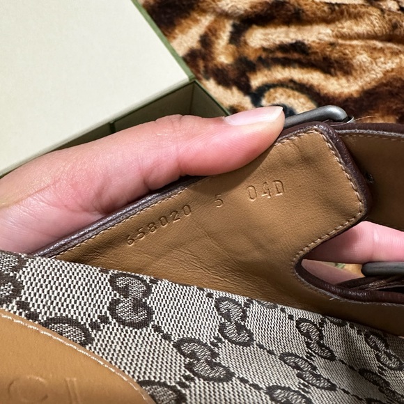 Gucci GG Canvas Slides, size 5 - Picture 5 of 6